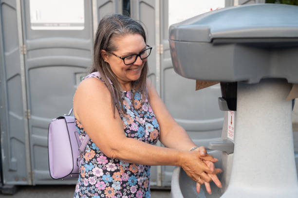 Best Construction site porta potty rental  in Shawneeland, VA